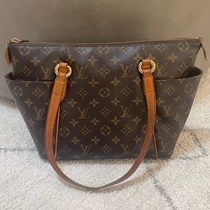 Louis Vuitton Bag